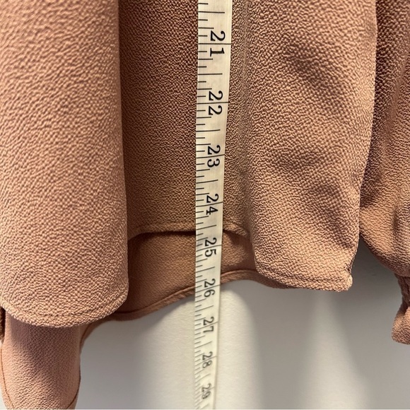 Brody Myles blouse with top lace and flowy fit - Picture 5 of 10